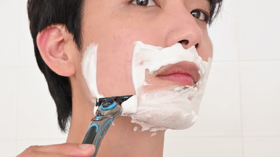整えた刃でいつも通り剃る